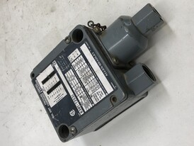 Control de presión Allen-Bradley 836T-T253J