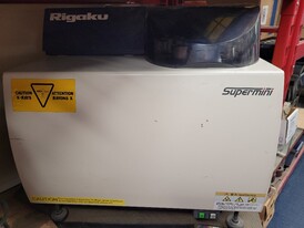 Espectrómetro Rigaku Supermini