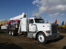 Peterbilt 379 T/A 17.5 Ton Crane Truck