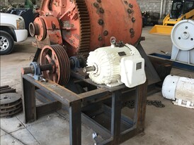3ft x 3ft Allis Chalmers Ball Mill