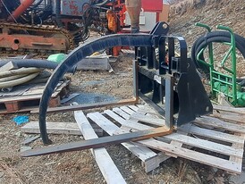 Grapple and Fork Attachment