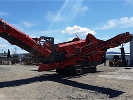 Terex Finlay 883 Track Jaw Screen Plant 
