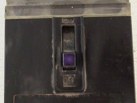 Interruptor Westinghouse de 3 Polos 5 Amp
