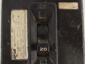 Interruptor Federal Pioneer de 20 Amp