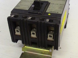 Interruptor Square D 3 polos 30 AMP FA. 