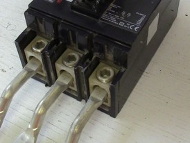 Interruptor Square D de 3 Polos 200 Amp QD