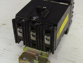 Interruptor Square D de 3 Polos 15 amp