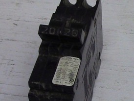 Interruptor Federal Pioneer de 2 Polos 20 Amp 