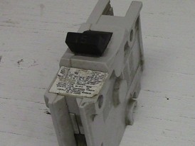 Interruptor Federal Pioneer de 1 polo 15 amp Tipo NA 