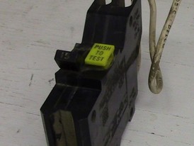 Interruptor Federal Pioneer GFCI Tipo NB de 1 Polo 15 Amp