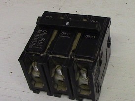 Interruptor Cutler Hammer de 3 Polos 15 amp