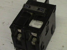 Interruptor Siemens de 2 polos 30 amp Tipo BQ