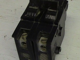 Interruptor Federal Pioneer de 2 Polos 50 amp Tipo NA