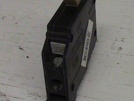 Interruptor Cutler Hammer de 1 Polo 20 Amp Tipo CH