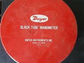 Manómetro de Tubo Dwyer 1211-120