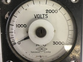 CEMCO Analog Voltmeter
