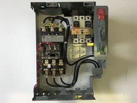 Caja Allen Bradley Series 2100 de 18" con Interruptor y Arrancador Tamaño 3