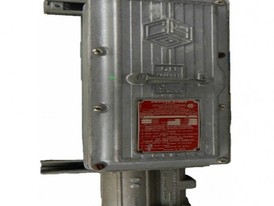 Desconectador Crouse-Hinds de 100 amp