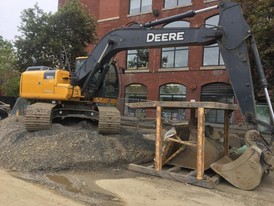 John Deere 180G Excavator