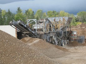 Used Cedarapids Commander Crushing Plant. Mounted on Tri-axles.