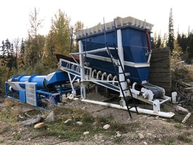 75 YPH Trommel Scrubber Wash Plant with Grizzly Hopper Feeder and Discharge Conveyor