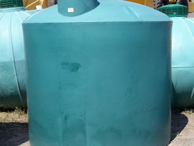Vertical 1500 Gallon Storage Tank