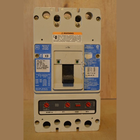 Savona Equipment Sells Cutler Hammer 400 AMP Breaker
