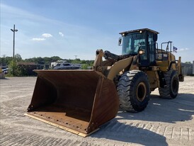 Cargadora CAT 966M