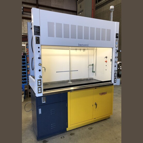 Used Fully Enclosed Fume Hood For Sale 6 ft Fume Hood Supplier Worldwide
