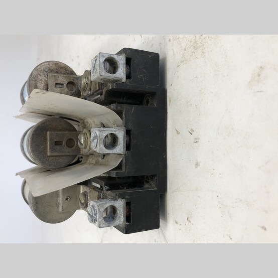 CutlerHammer Fuse Holder