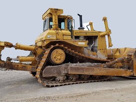 CAT D9L Dozer