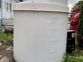 1,150 Gallon Mixing Tank & Mixer