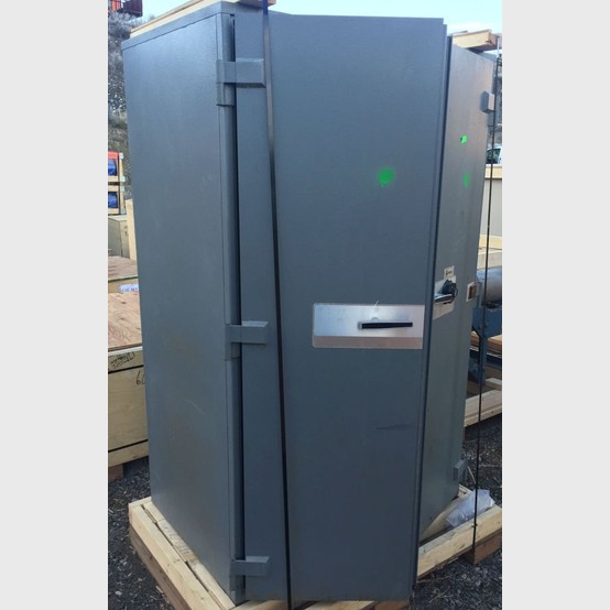 CAJA FUERTE GRANDE for Sale in Turlock, CA - OfferUp