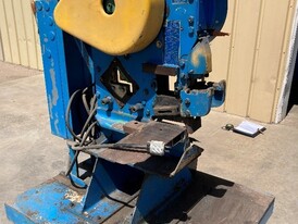 Mubea BF10 Ironworker