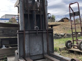 Air Operated Forklift.24 Inch Long Forks