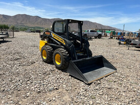 Minicargador New Holland L220