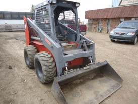 Minicargador Thomas 245 HDK