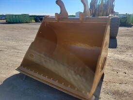 84 in WBM Excavator Cleanup Bucket