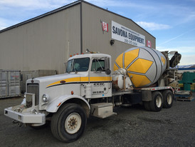 Peterbilt 10 Yard Cement Truck