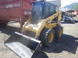 Minicargador Caterpillar 246B