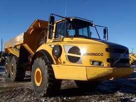 Camión de Volteo Volvo A40F