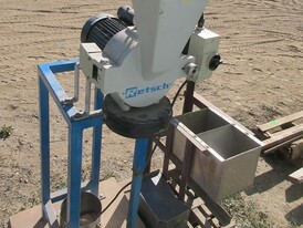 Retsch SK100 Cross Beater Mill