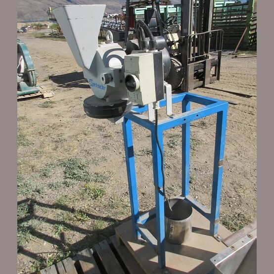 Retsch SK100 Cross Beater Mill