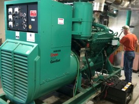 Generador Diesel Cummins de 600 kW