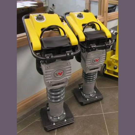 Proveedor de Compactadora de 4 Tiempos Wacker Neuson BS504 a nivel