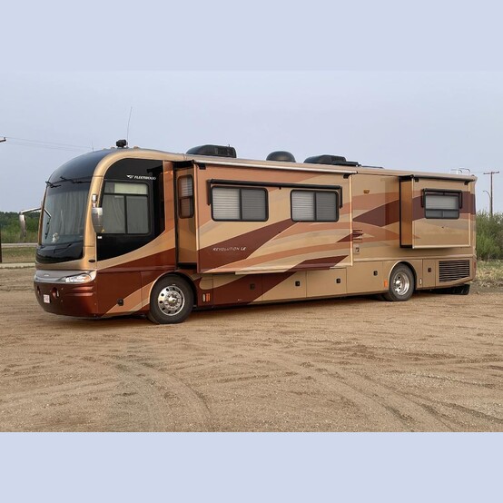 2007 Fleetwood Revolution LE Motorhome