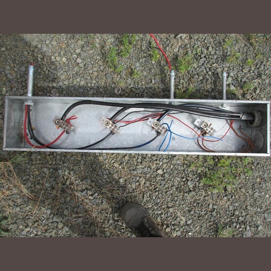 400 Amp Code Electric Splitter Trough