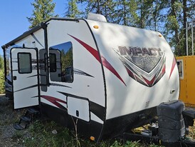 2015 Keystone Impact 260 Toy Hauler Travel Trailer