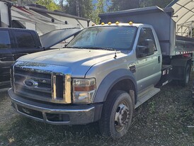 2009 Ford F-550 XLT Dump Truck