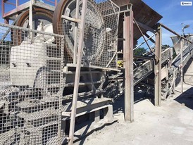 Kleeman & Reiner 31 in x 15 in Jaw Crusher